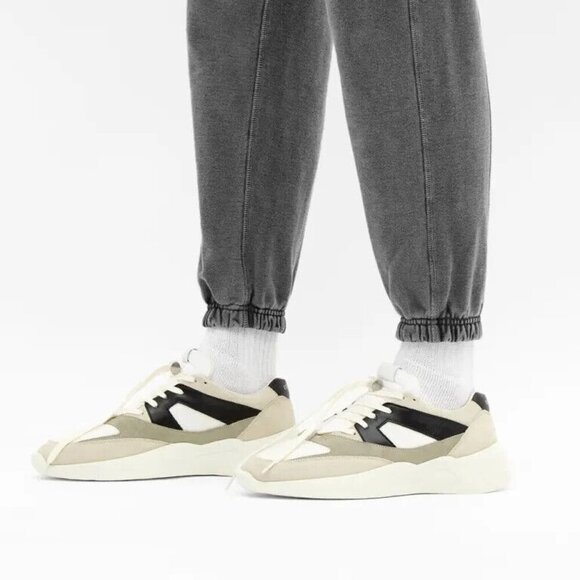 Fear Of God Essentials Distance Runner Size 40 US 8 Mens FOG - Picture 2 of 16